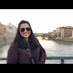 Meet your Posher, Emily